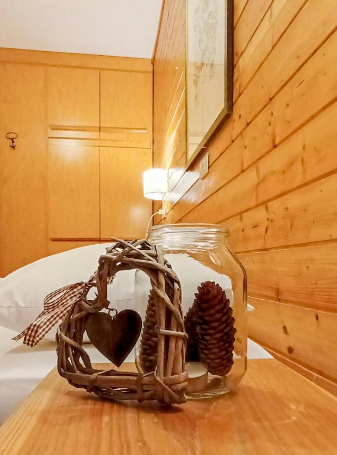 La Tana - Agenzia Dolomiti Affitti Apartment Cavalese Bagian luar foto