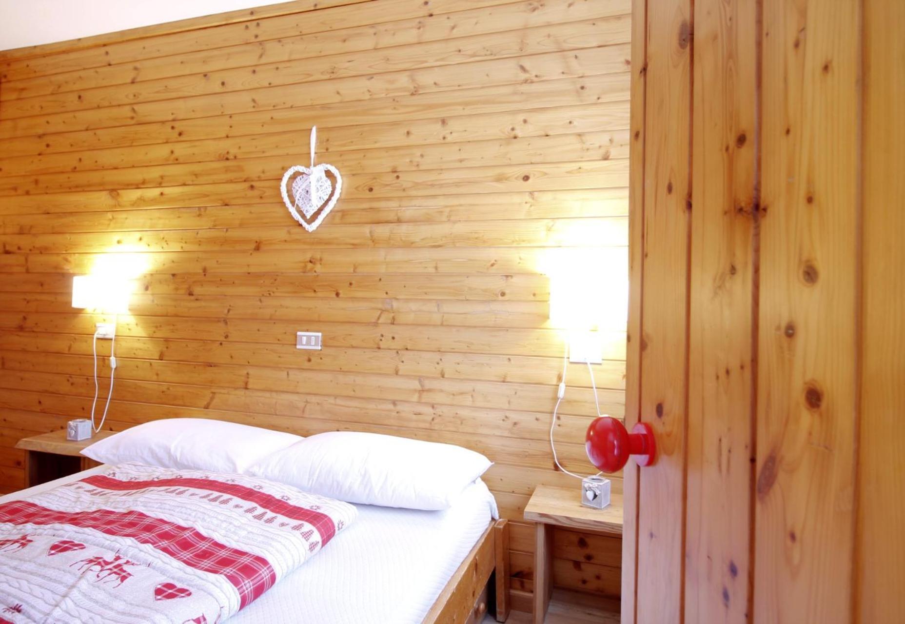 La Tana - Agenzia Dolomiti Affitti Apartment Cavalese Bagian luar foto
