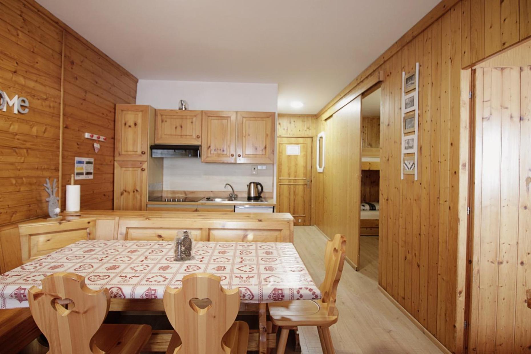 La Tana - Agenzia Dolomiti Affitti Apartment Cavalese Bagian luar foto